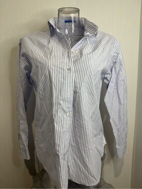 J. McLaughlin 100% Cotton Blouse. Blue/White Stripe. No flaws! Size Small.